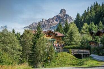 הוסטל Landhaus Bergzeit