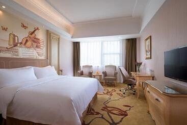 Vienna Hotel Shenzhen North Science And Technology Park