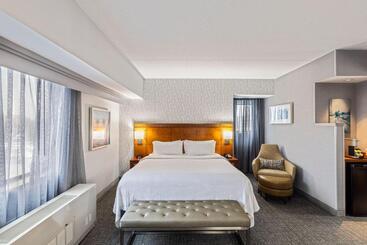 فندق Courtyard By Marriott Boston Waltham
