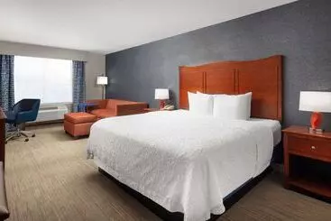 فندق Hampton Inn Medford