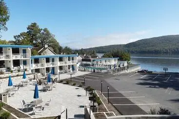 هتل Lakefront Terrace Resort
