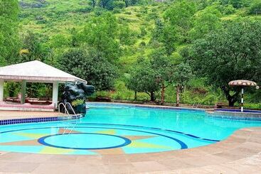 Golden Resort And Farm