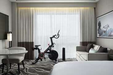 فندق Hilton Miami Aventura