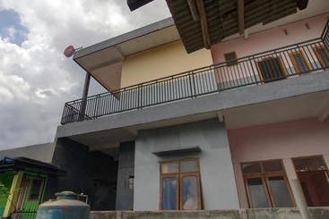 Hotell Oyo 3866 Villa Gothick