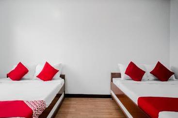 Hotel Oyo 603 Kutawato Pensionne