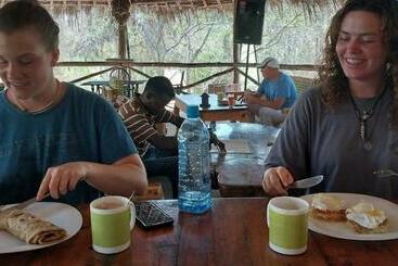 Alberg Stilts Diani Beach
