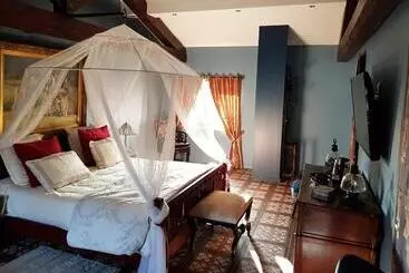 Bed and Breakfast Château Des Périchons