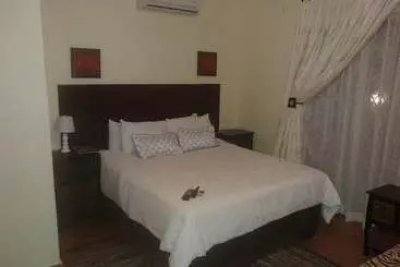 Bed & Breakfast Sharons Guesthouse