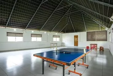 Hotel Star Emirates Luxury Resort And Spa, Munnar