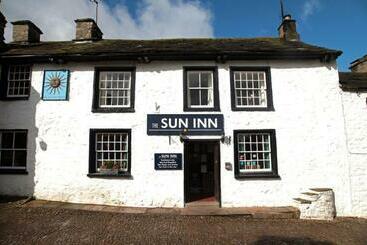 ホテル The Sun Inn