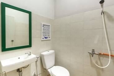 Pension (Hôtel basse catégorie) Koolkost Syariah @ Taman Nusa Indah