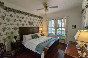 مبيت وإفطار Old Powder House Inn