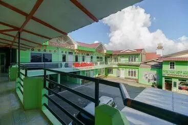 Reddoorz Syariah Hotel Enasti Berastagi