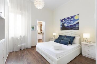 פנסיון Luxury Rooms & Suites