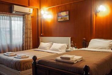 هاستل Kantawan House