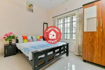 Pensió Oyo Home 22706 Graceful 2bhk