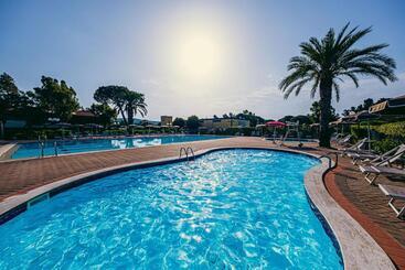 בית מלון כפרי Golfo Del Sole