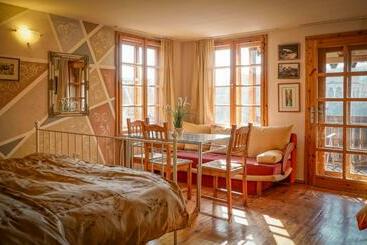 ペンション Rooster House