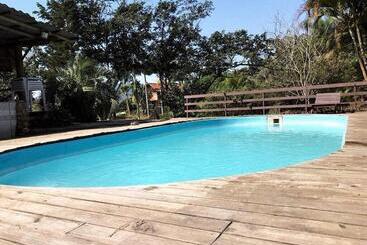 펜션 Pousada Nosso Bosque