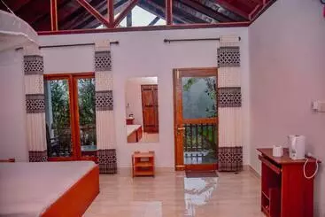Majatalo Sinharaja Rest