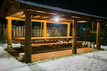 ペンション Tóth Vendégház és Apartmanház újfehértó