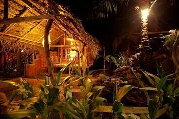 Hotel Surf N Sun   Arugam Bay