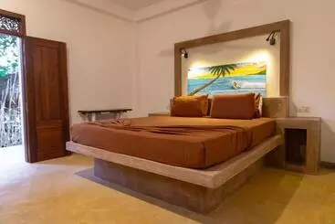 Hotel Surf N Sun   Arugam Bay