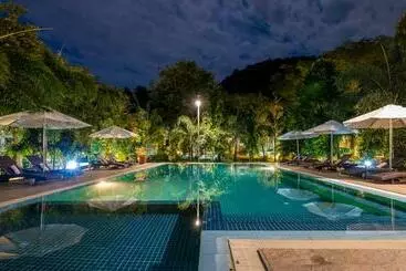 Pensão Kep Bungalows