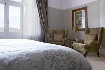 پانسیون Parkes Manor