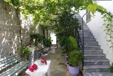 Pension Erofili