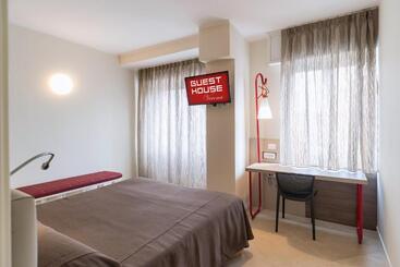 هتل Guesthouse Verona