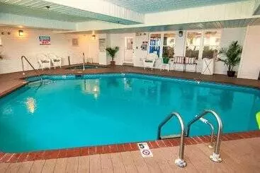 فندق The Islander Inn