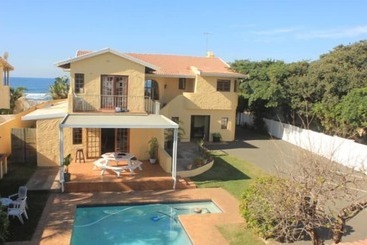 هاستل Glenashley Beach Accommodation   B&b And Backpackers