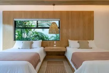 Retkeilymaja Mayan Monkey Tulum | Social