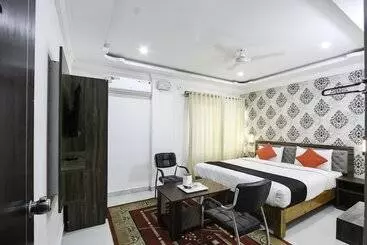 Hotelli Rich Fort By Oyo Rooms