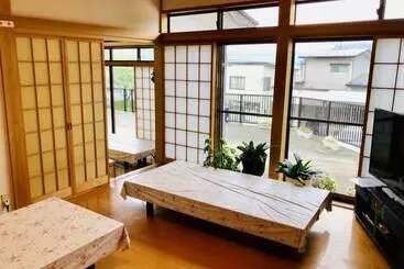 Pension Takamasu Minshuku