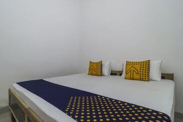 Spot On 47436 Motel Vishesh