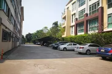 Hotelli The Park Bangyai Residence