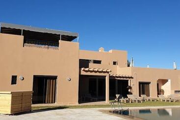 پانسیون Casa D'orient & Spa