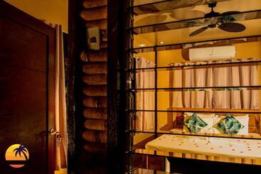 فندق Loboc Cool River Resort