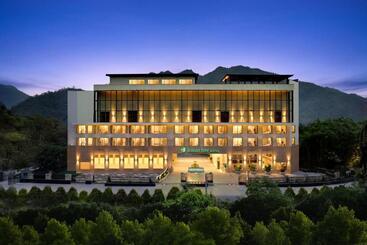 Resort Lemon Tree Hotel Tapovan Rishikesh