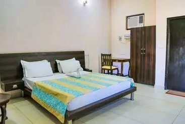 Gulmohar Sariska Resort