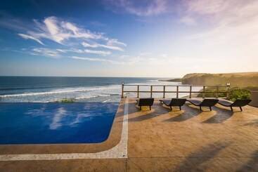 Hôtel (catégorie 1/2 *) Los Mangos