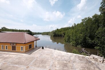 Hotel Srikanlaya Resort