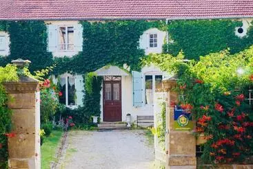 ペンション Presbytere