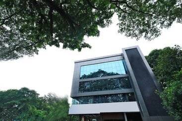 Hotel Oyo 6725 Palm Inn