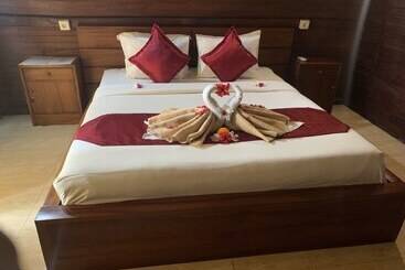 住宿加早餐  Jona Bungalow