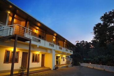 호텔 Dew Drops Farm Resorts