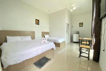 בית מלון כפרי Ok Farm Resort