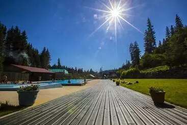 Majatalo Lobogó Resort